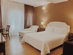 Five Seasons Pension