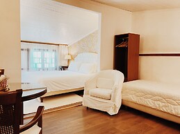 Five Seasons Pension