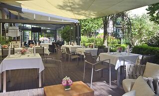 MAXIMILIAN MUNICH Apartments & Hotel