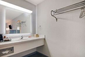 Econo Lodge Branson Theater District