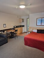 Broadway Motel