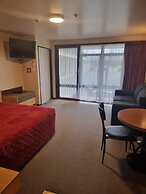 Broadway Motel