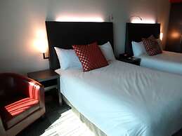 Grand Times Hotel Sherbrooke