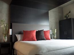 Grand Times Hotel Sherbrooke