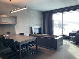 Grand Times Hotel Sherbrooke