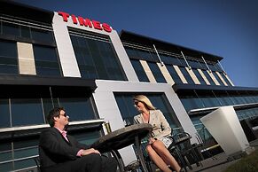 Grand Times Hotel Sherbrooke