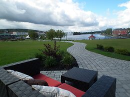 Grand Times Hotel Sherbrooke