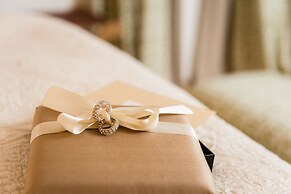 Schloss Prielau Hotel & Restaurants