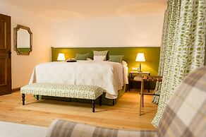 Schloss Prielau Hotel & Restaurants