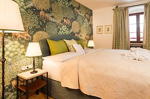 Schloss Prielau Hotel & Restaurants