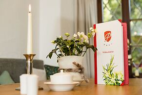 Schloss Prielau Hotel & Restaurants