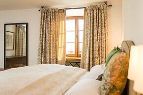 Schloss Prielau Hotel & Restaurants