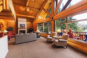 Overlander Mountain Lodge