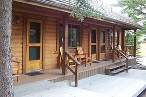 Overlander Mountain Lodge