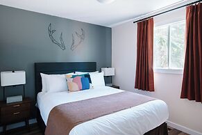 Overlander Mountain Lodge