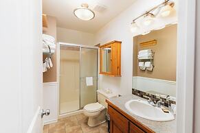 Overlander Mountain Lodge