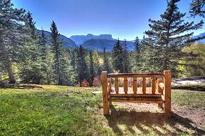 Overlander Mountain Lodge