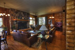 Overlander Mountain Lodge