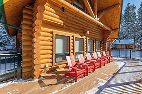 Overlander Mountain Lodge