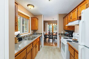 Overlander Mountain Lodge