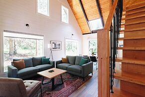 Overlander Mountain Lodge