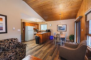 Overlander Mountain Lodge