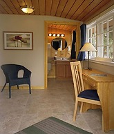 Overlander Mountain Lodge