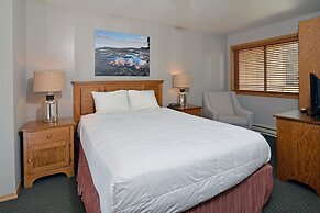 Westwood Shores Waterfront Resort