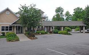 Westwood Shores Waterfront Resort