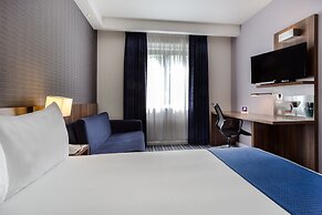 Holiday Inn Express Colchester by IHG