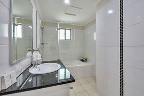 Argus Apartments Darwin