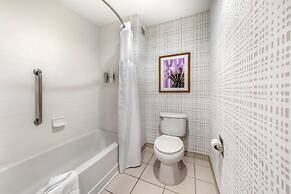 Hampton Inn & Suites Riverside/Corona East