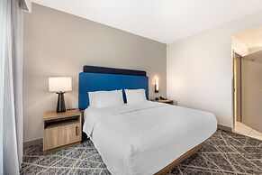 Hampton Inn & Suites Riverside/Corona East