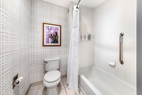 Hampton Inn & Suites Riverside/Corona East