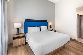 Hampton Inn & Suites Riverside/Corona East