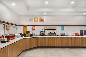 Hampton Inn & Suites Riverside/Corona East