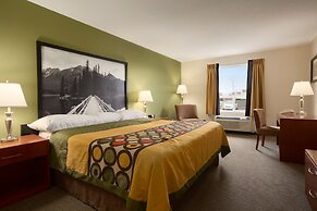 Super 8 by Wyndham Sherwood Park/Edmonton Area