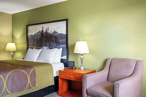 Super 8 by Wyndham Sherwood Park/Edmonton Area