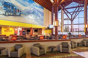 Super 8 by Wyndham Sherwood Park/Edmonton Area