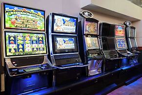 Super 8 by Wyndham Sherwood Park/Edmonton Area