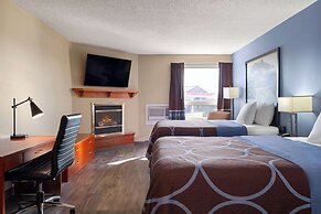 Super 8 by Wyndham Sherwood Park/Edmonton Area