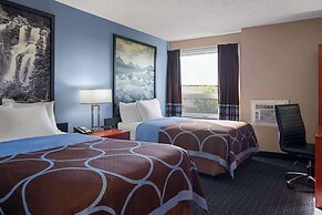 Super 8 by Wyndham Sherwood Park/Edmonton Area