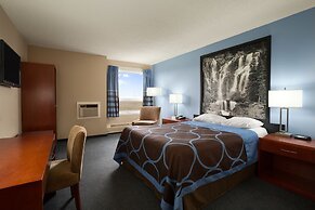 Super 8 by Wyndham Sherwood Park/Edmonton Area