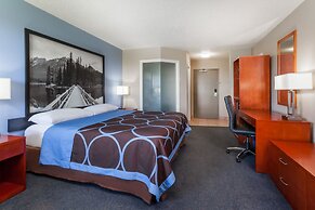 Super 8 by Wyndham Sherwood Park/Edmonton Area