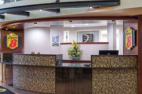 Super 8 by Wyndham Sherwood Park/Edmonton Area