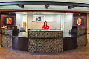 Super 8 by Wyndham Sherwood Park/Edmonton Area