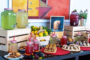 Occidental Praha Five