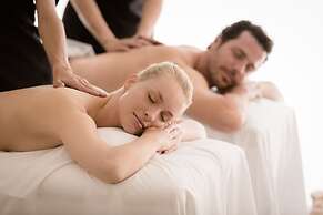 Occidental Praha Five