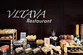 Occidental Praha Five