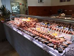 Hotel Marina di Lava